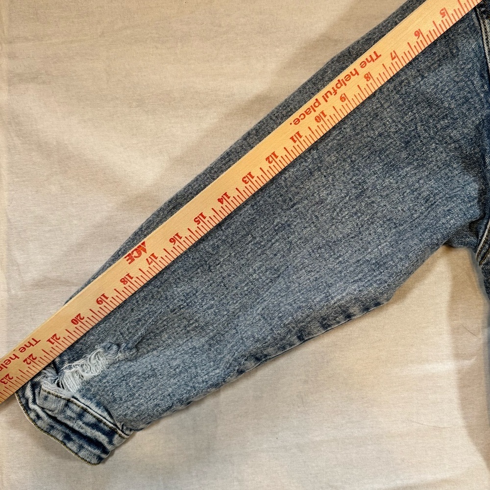 Kittenish Like-New, Never Worn Light Blue Distressed Oversized Denim Jean Jacket - Picture 7 of 8